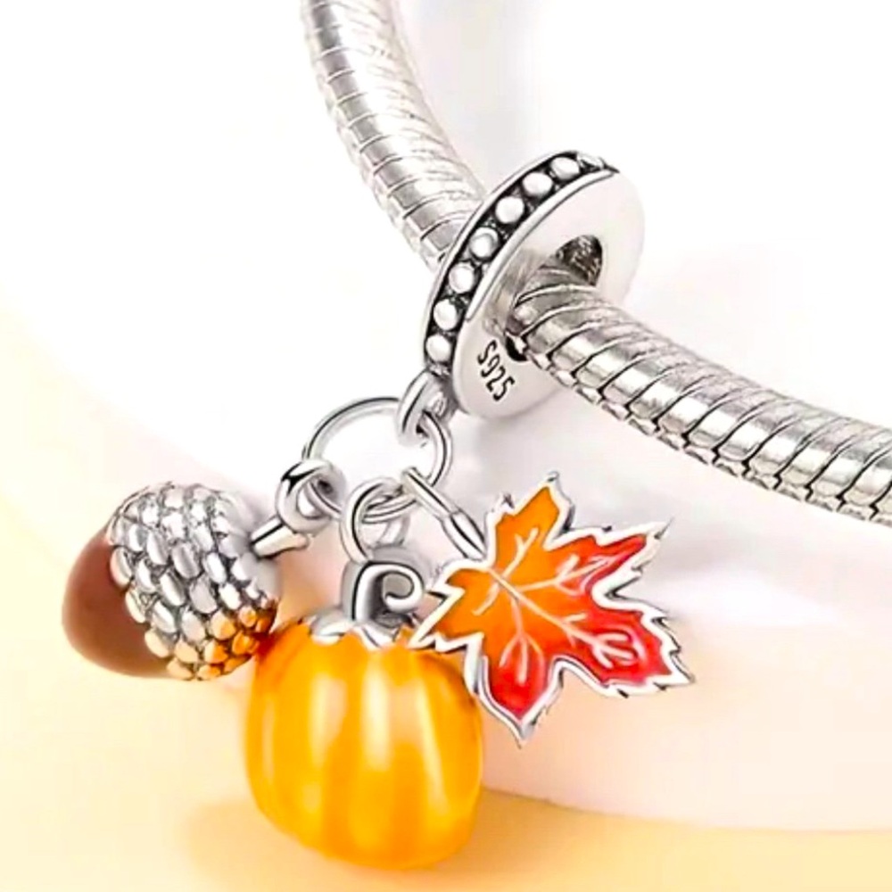 Pandora Fall Style Leaf Pumpkin Acorn Dangle solid sterling S925 ale